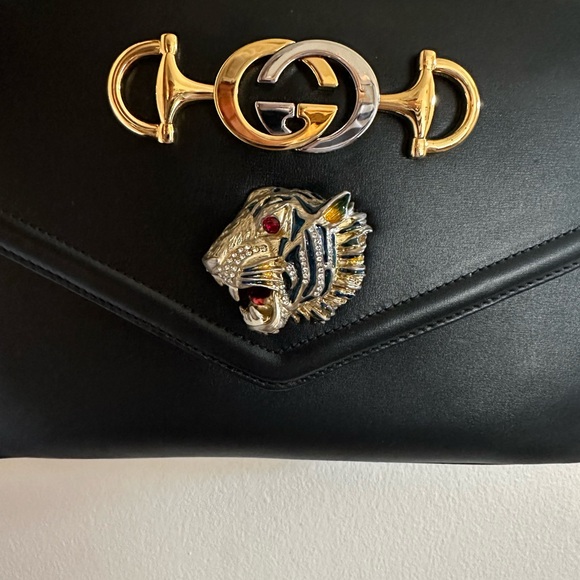 Gucci Rajah Tiger Head Medium Shoulder Bag - Picture 3 of 8